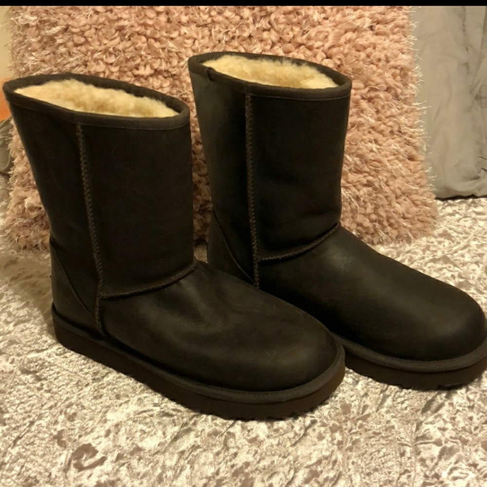 Womens  Ugg boots